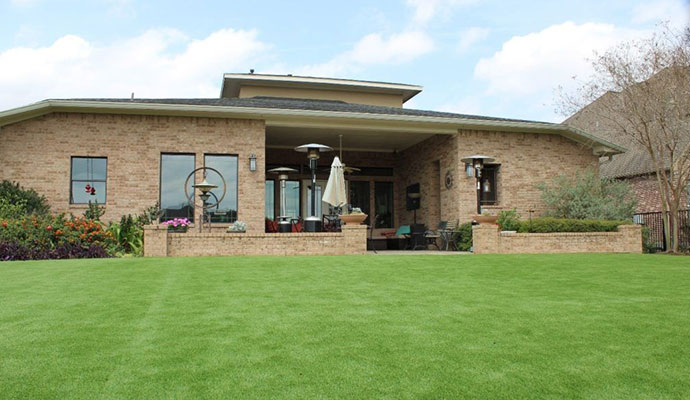 Boosting real estate value with artificial grass installation